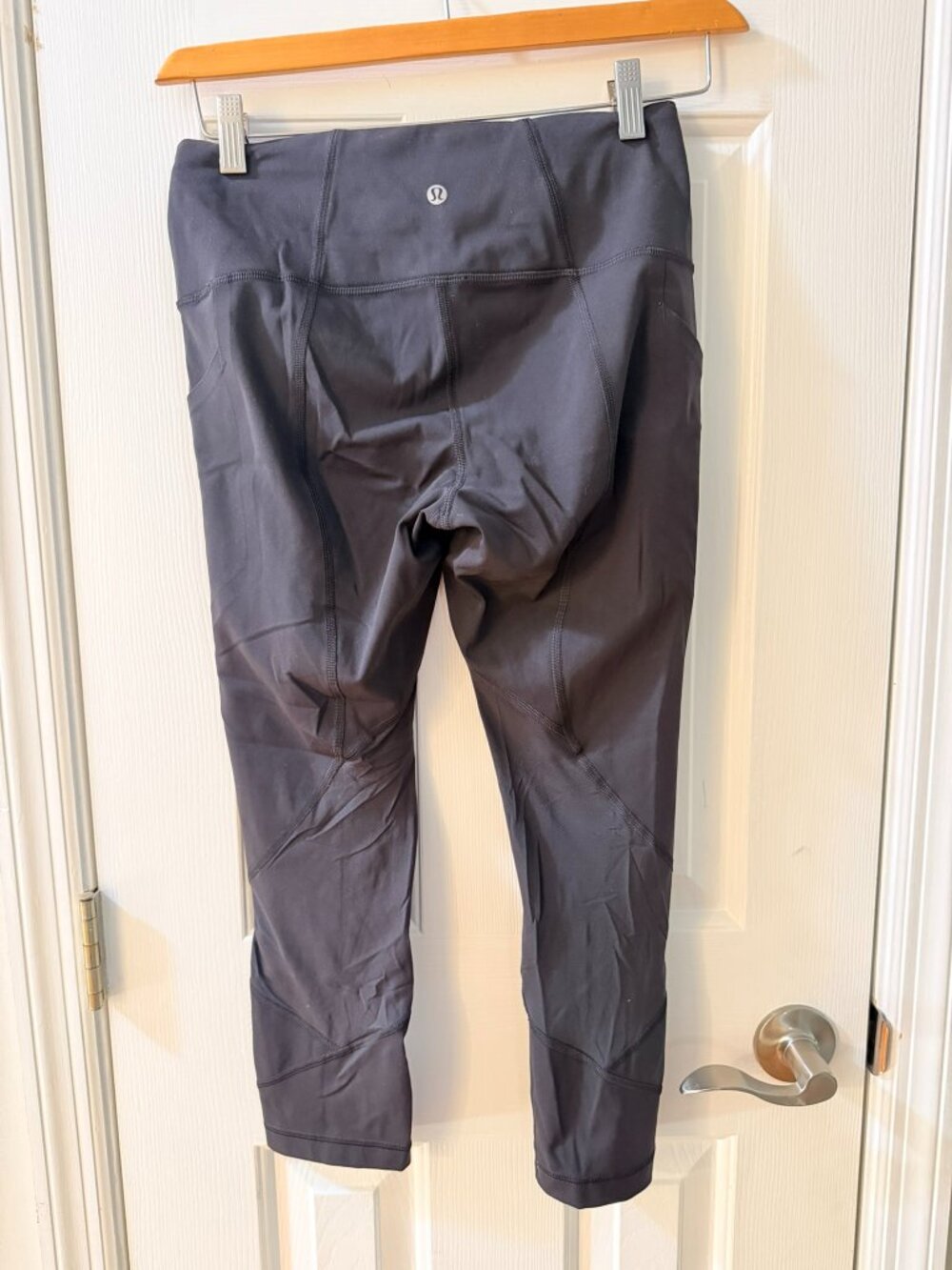 Lululemon Black Mesh Panel Crop Leggings Size 6